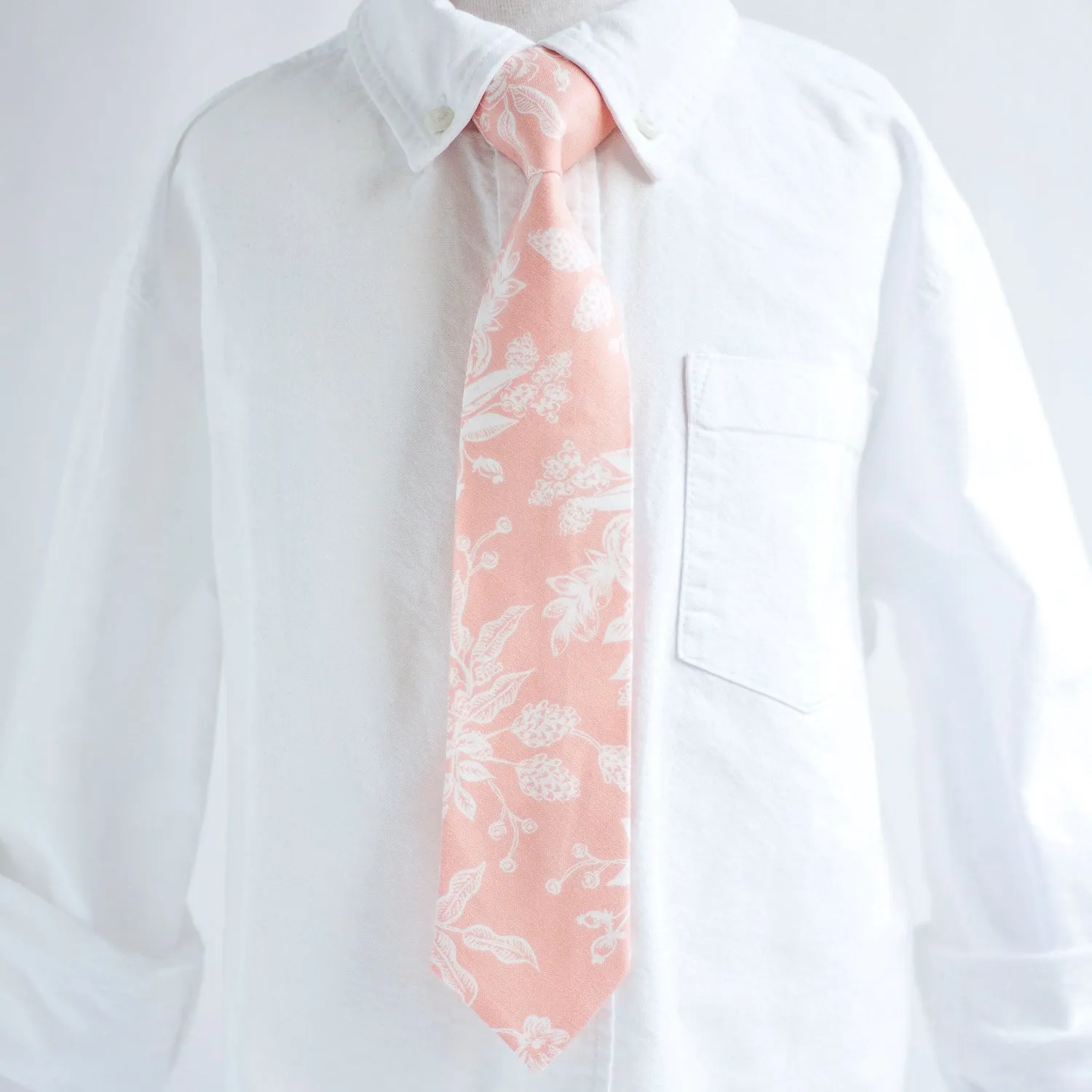 Boy's Pocket Square / Peach Toile