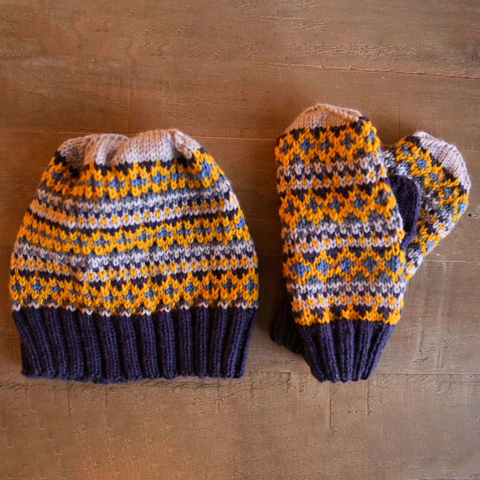 Caron Sharon Knit Hat & Mitt Set