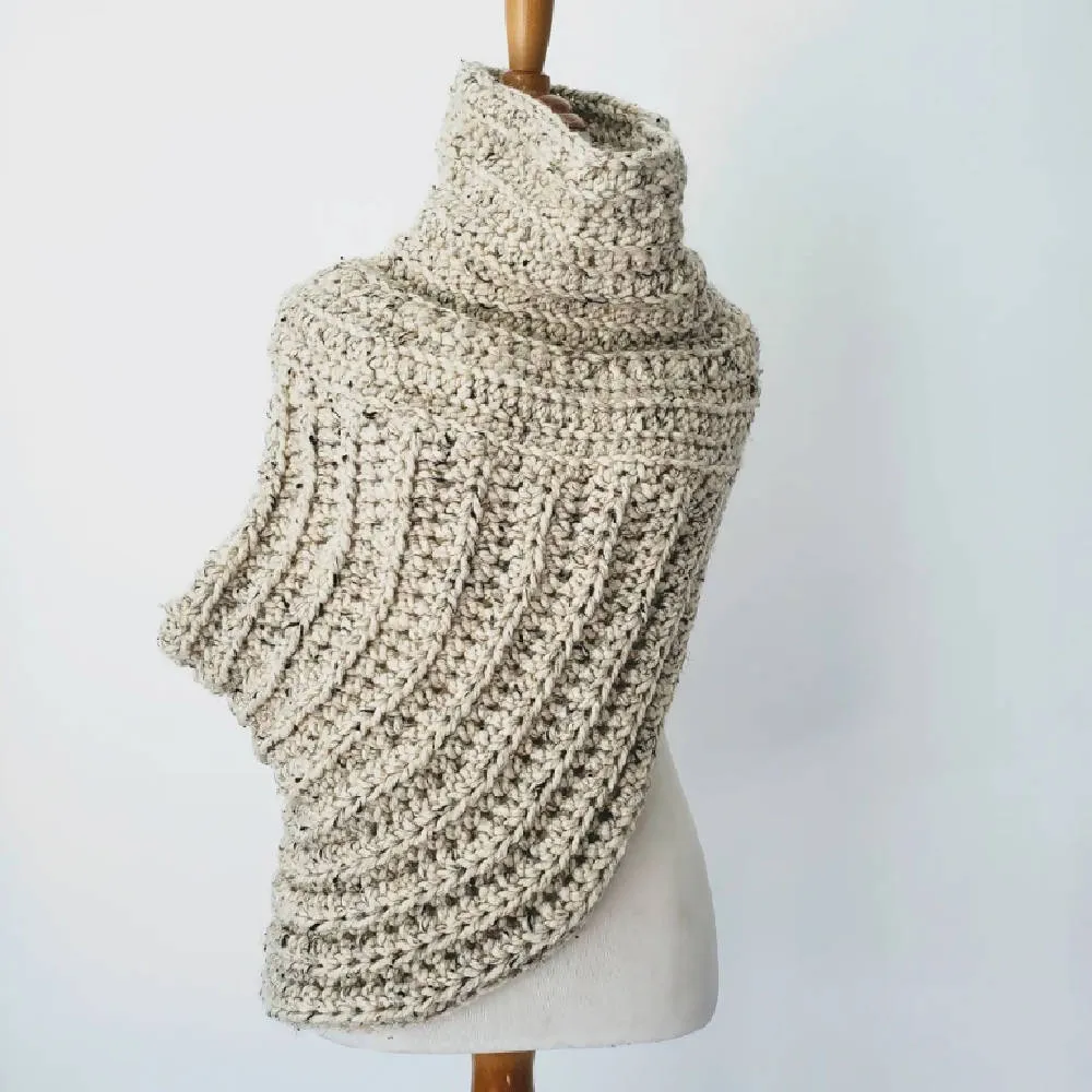 Crochet Katniss Cowl, Crossbody Cowl