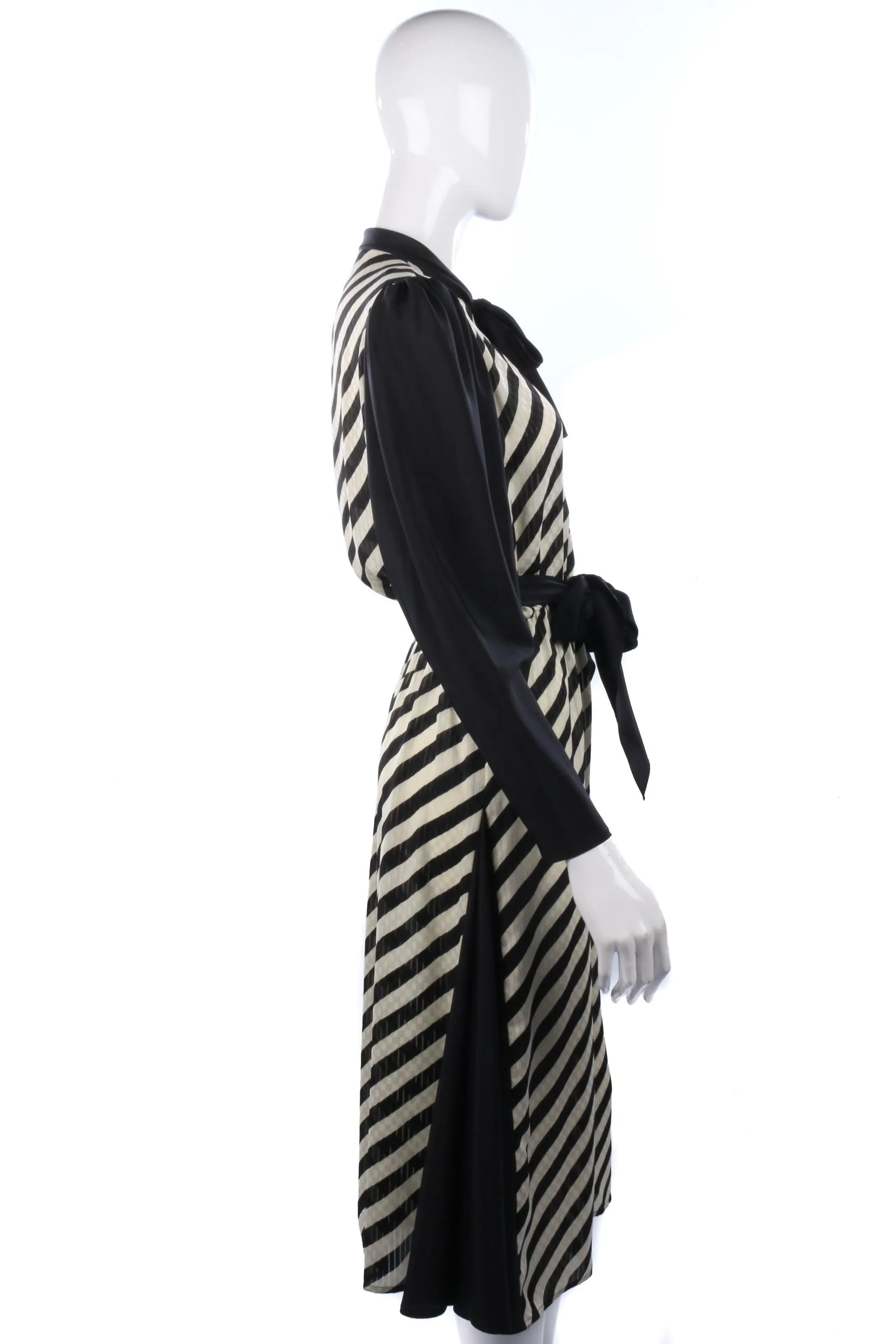 D.P. Designs black and cream dress size 12