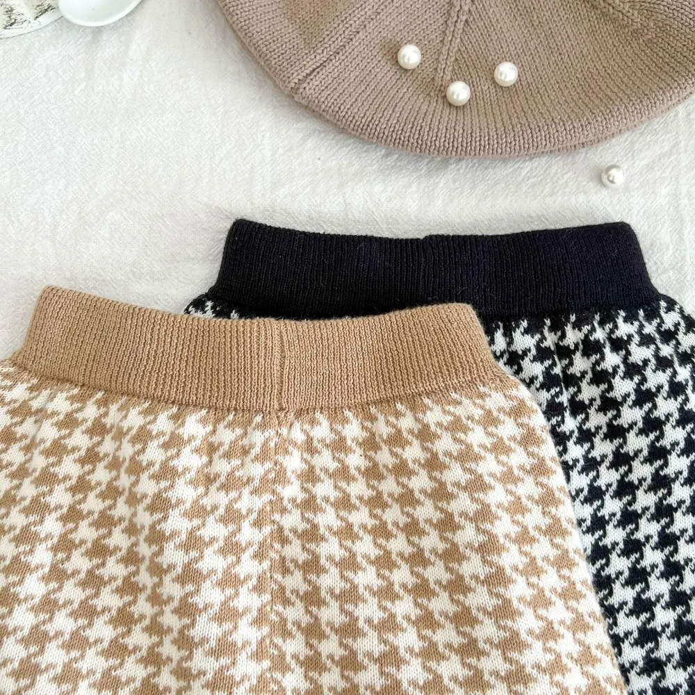 Spring and Autumn Western-style Girls Sweater Set Cardigan Top   Knitted Shorts Wholesale Girls Clothes