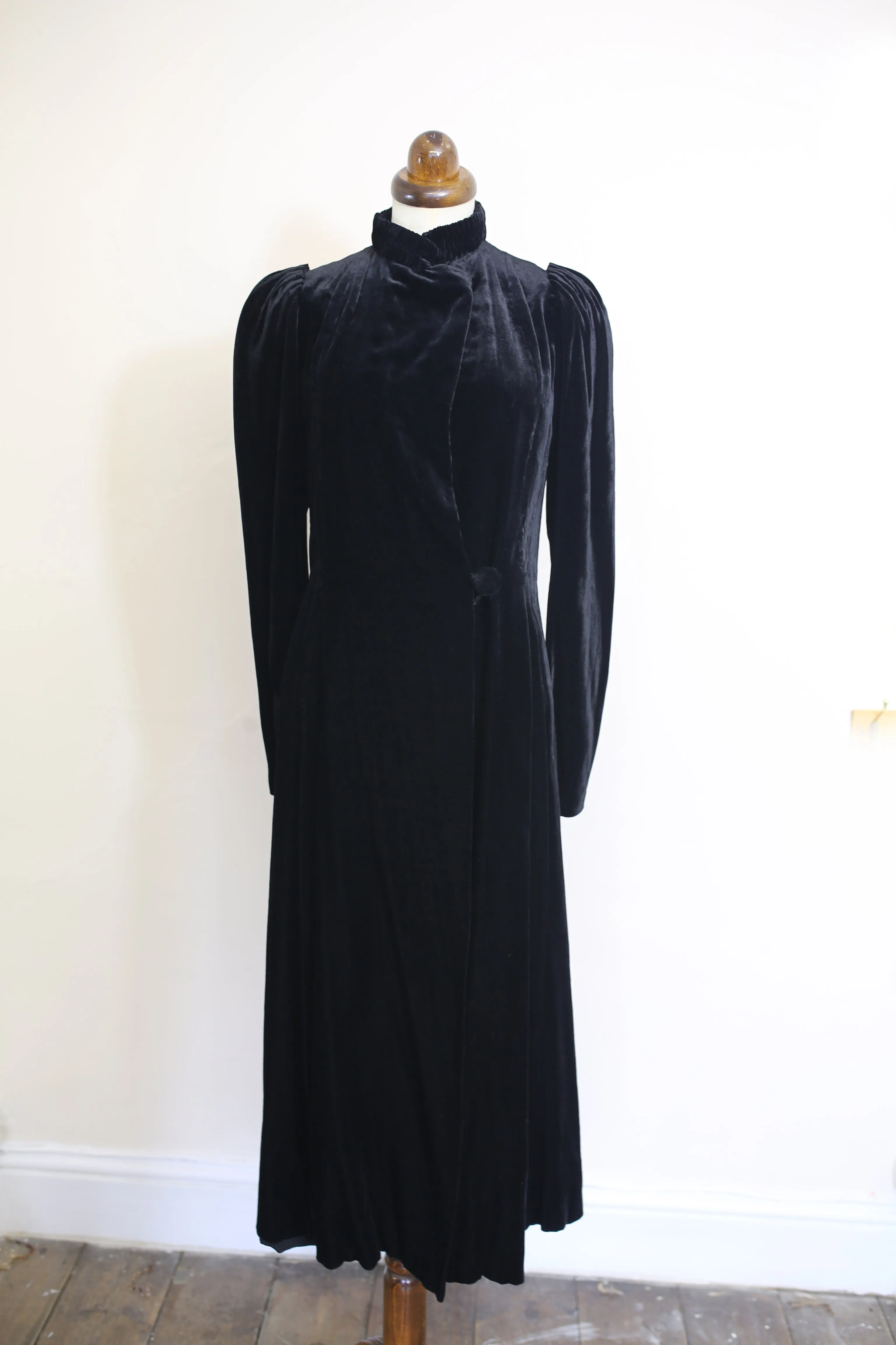 Vintage 1930s Silk Velvet Dress Coat