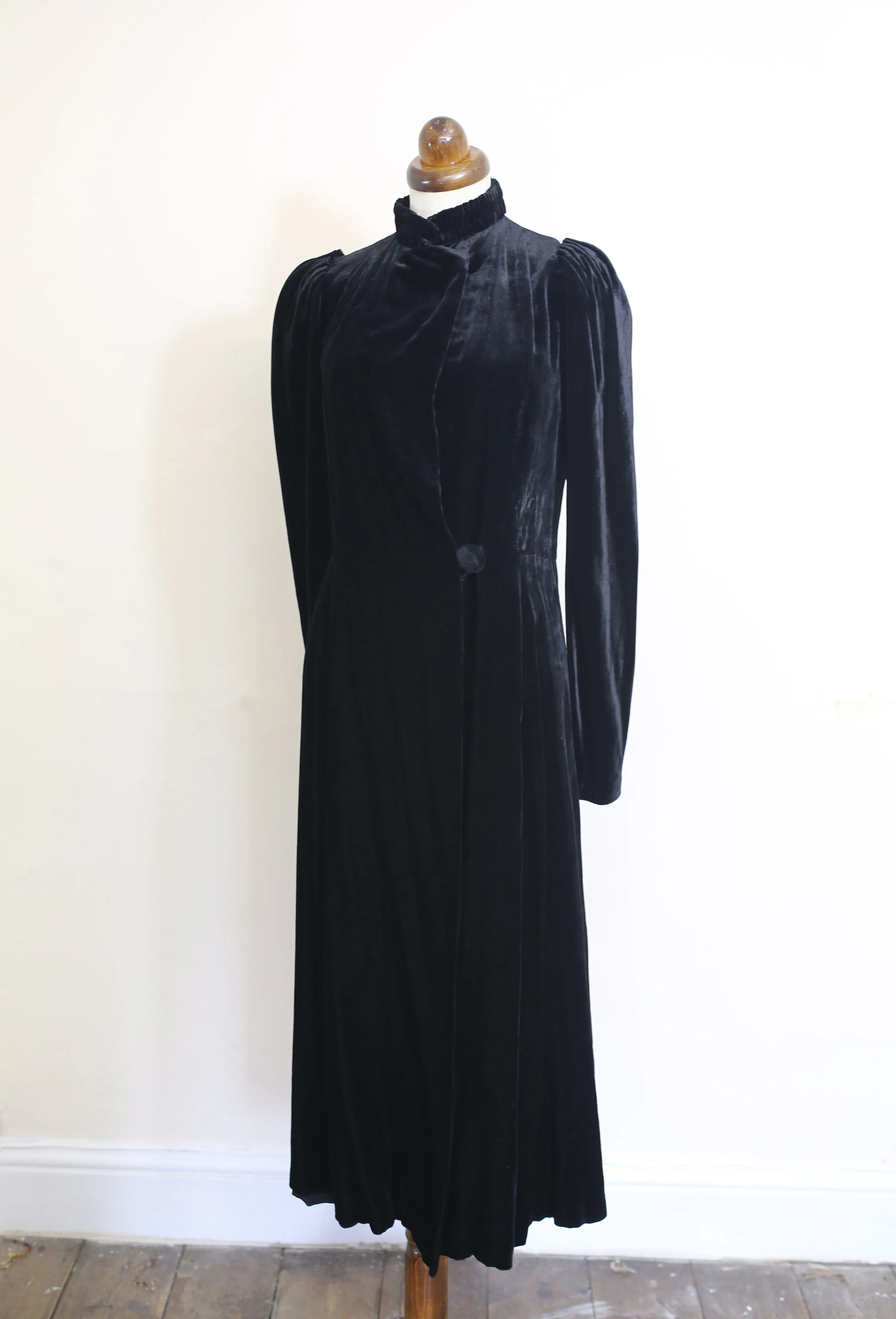 Vintage 1930s Silk Velvet Dress Coat