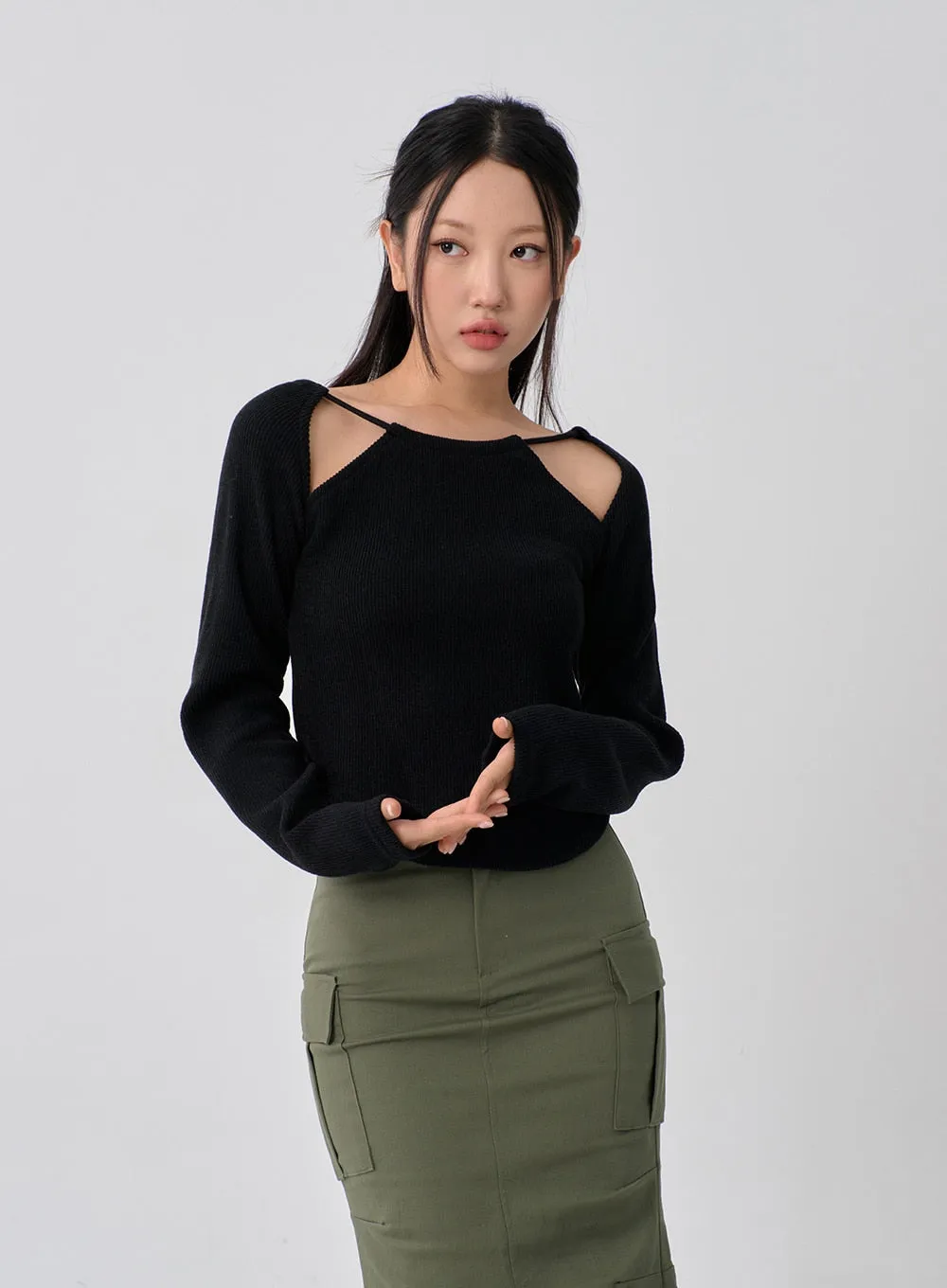 Wide Round Neck Knit T-Shirt CN11