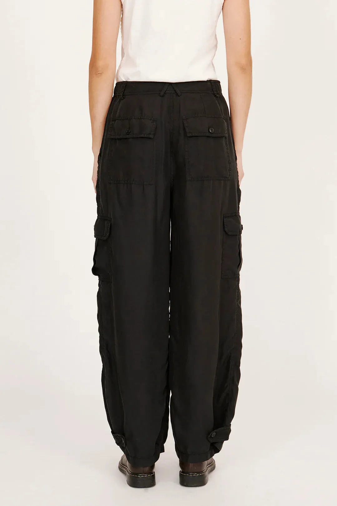 Wilshire Pants in Black